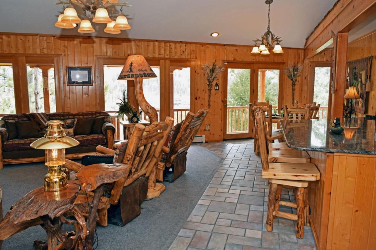 The Timber Crest Retreat Villa Red River Exterior photo
